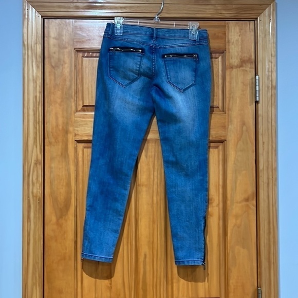 Forever 21 Premium Denim Jeans - Woman's Size 24 - Picture 4 of 6